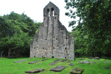 for the villagers, not the Hamiltons Kinneil graveyard Graveyards of Scotland Nellie Merthe Erkenbach